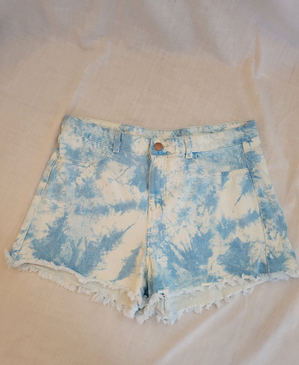 Tie-Dye Light Blue Denim Shorts - Women's